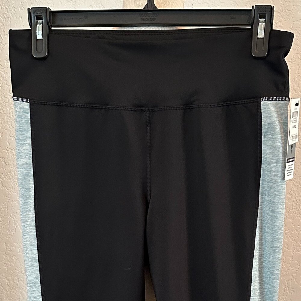 IDEOLOGY Color Block Legging Capri - Picture 8 of 10
